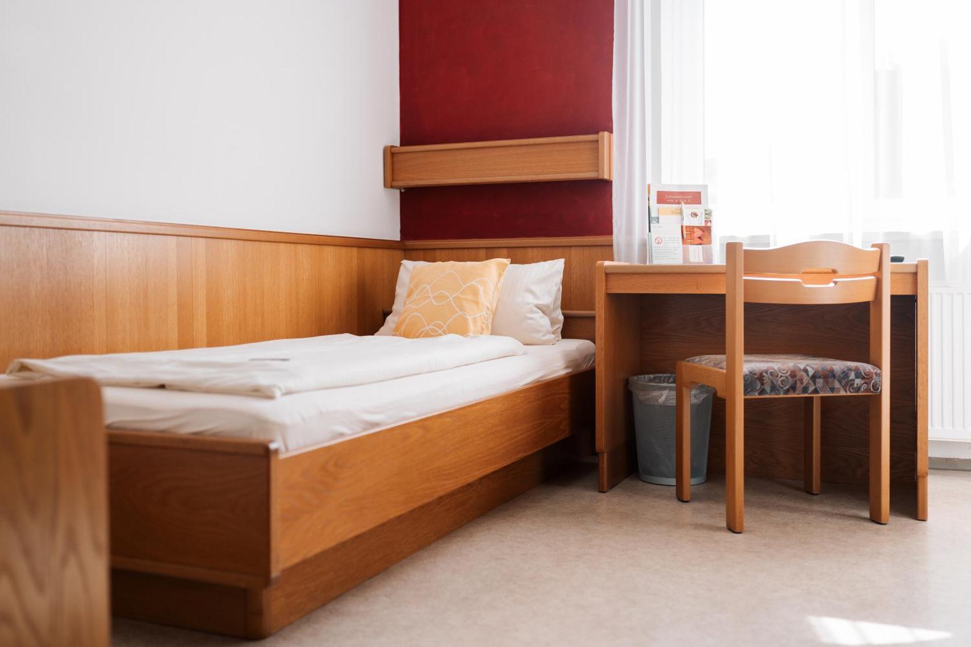 Hotel Weisses Ross Konnersreuth Екстер'єр фото
